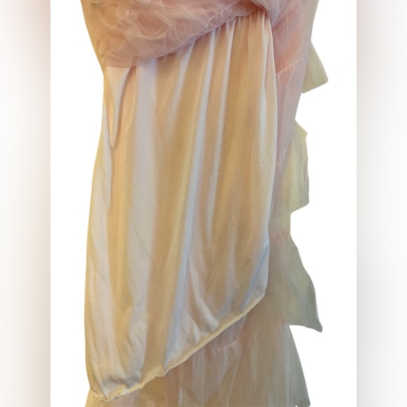 The Henri Tiered Ruffle Gown - Picture 12 of 17